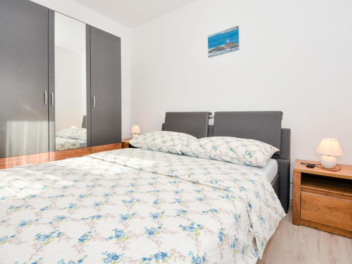 Magis By Interhome Apartment Maslenica